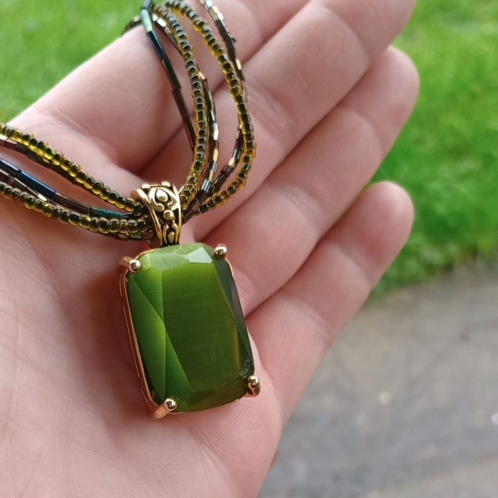 Gold-Setting Olive Green Faceted Stone Pendant Necklace - Women Jewelry